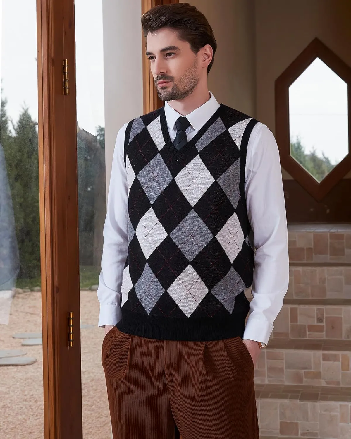 Kallspin Men's Argyle Vest Sweater Wool Blend V-Neck Sleeveless Pullover Sweater